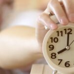 Why is waking up early so HARD ?