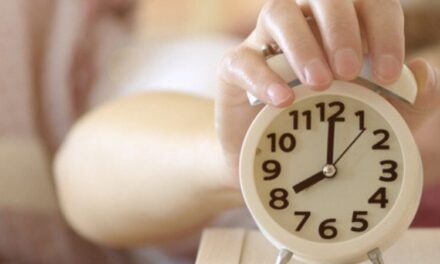 Why is waking up early so HARD ?